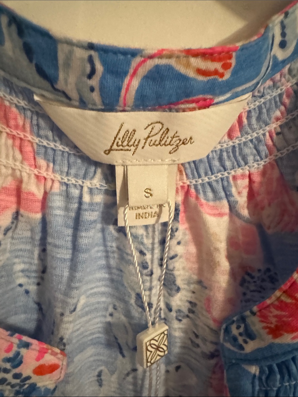 Lilly Pulitzer Blue Floral Sleeveless Henley Top size small - Picture 3 of 5